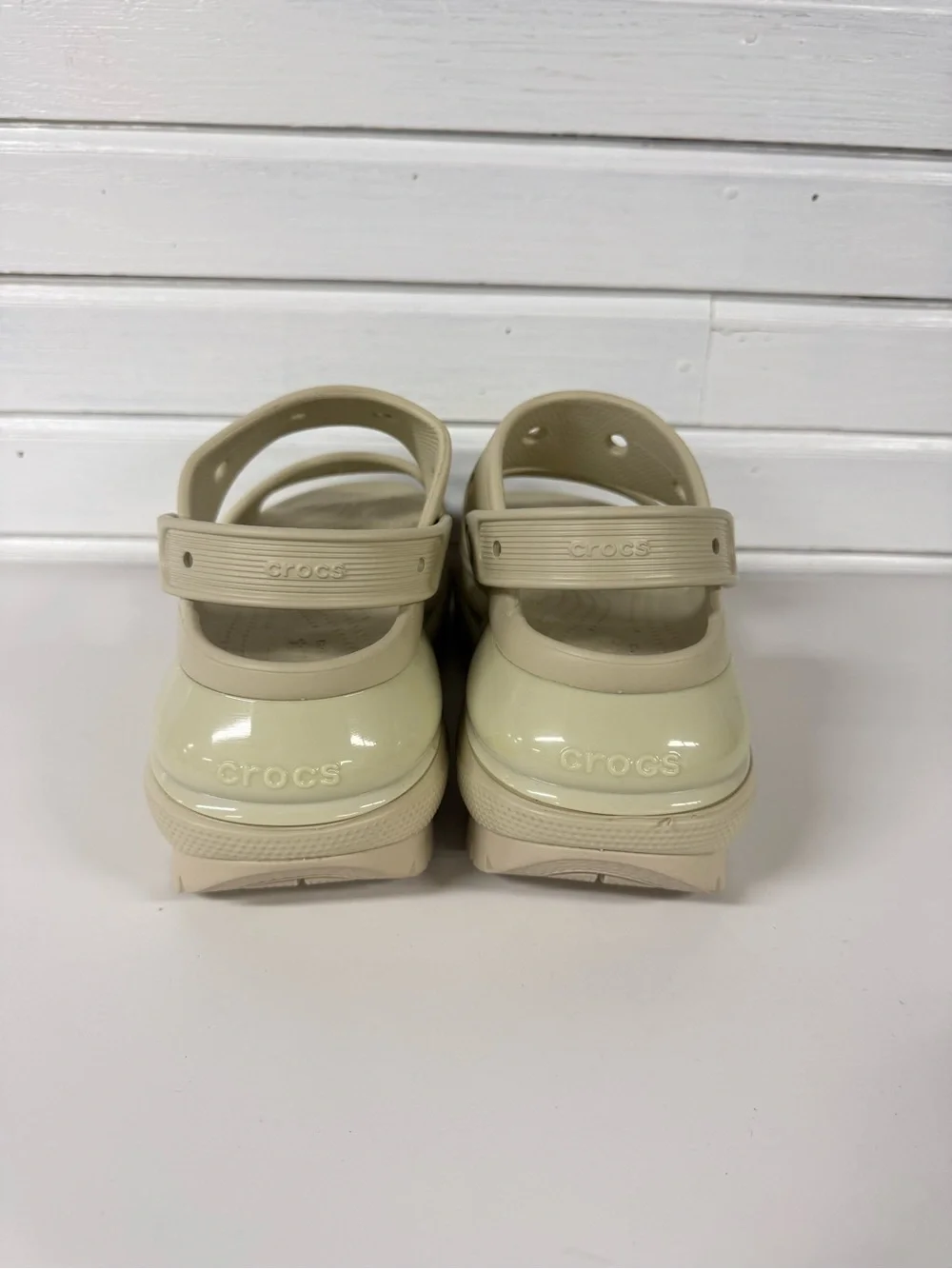 Crocs | Mega Crush Bone Sandals